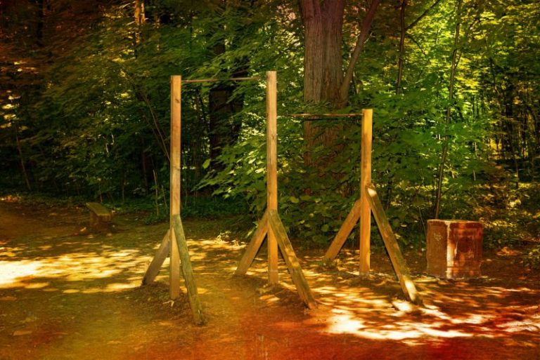 ParallelbarsHydeParkBelgrade blog rentastan apartmani Beograd